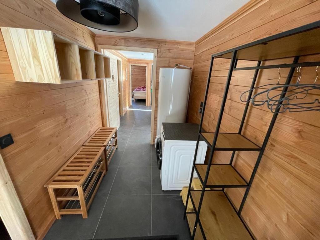Appartement Lumineux Neuf Dans Bas De Chalet Le Douglas La Joue du Loup Esterno foto