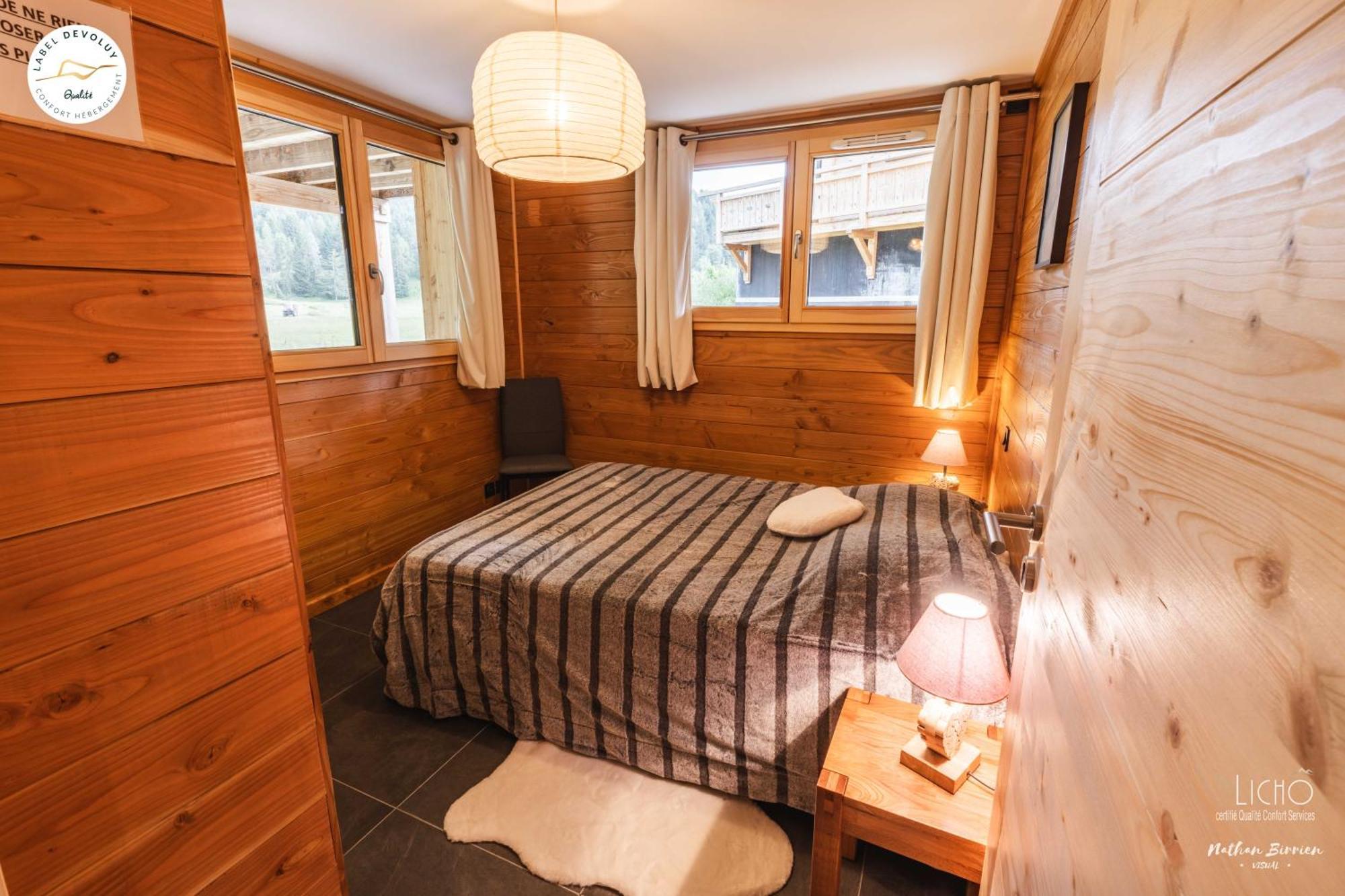 Appartement Lumineux Neuf Dans Bas De Chalet Le Douglas La Joue du Loup Esterno foto