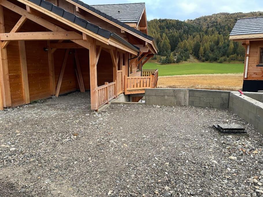 Appartement Lumineux Neuf Dans Bas De Chalet Le Douglas La Joue du Loup Esterno foto